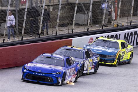who won at bristol yesterday|NASCAR playoffs in Bristol: Hamlin wins; Truex, Wallace advance .